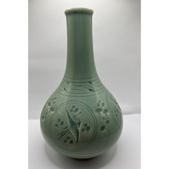Korean Crane Celadon Incised Thousand Crane Porcelain Bud Vase Vintage 7 1/4” - Picture 1 of 8